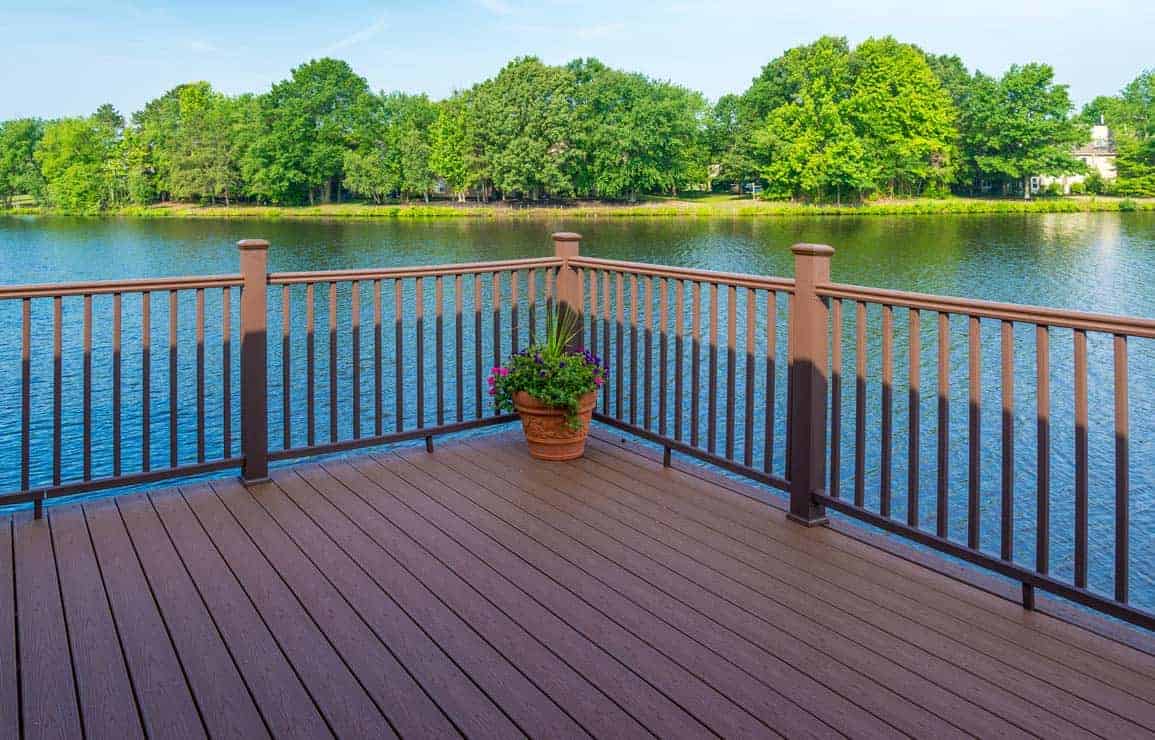 8 Advantages of Using Mahogany Wood For Outdoor Projects